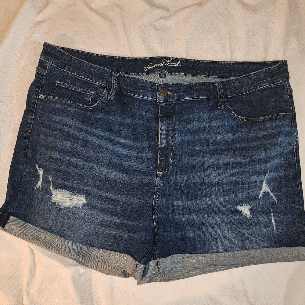 Universal thread Jean shorts size 24W